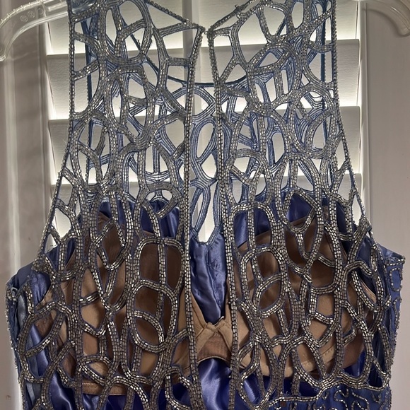 EVENING DRESS - Picture 3 of 6